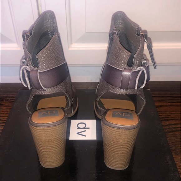 Taupe booties - Picture 5 of 6